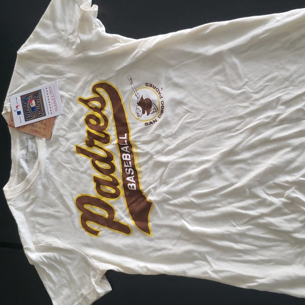 Womens Padres T Cooperstown Collection Small NWT